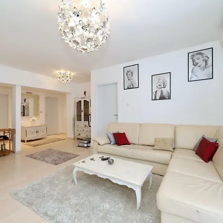 Luxury Rita, Center Задар