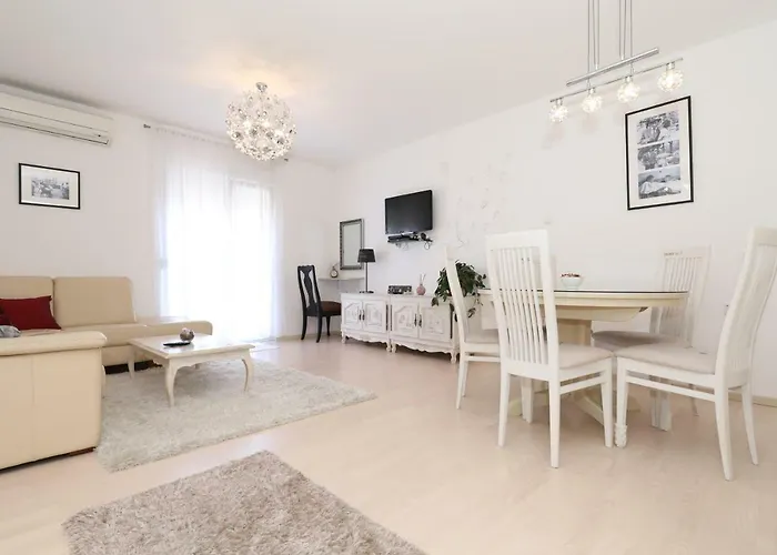 Luxury Rita, Center Apartamento Zadar